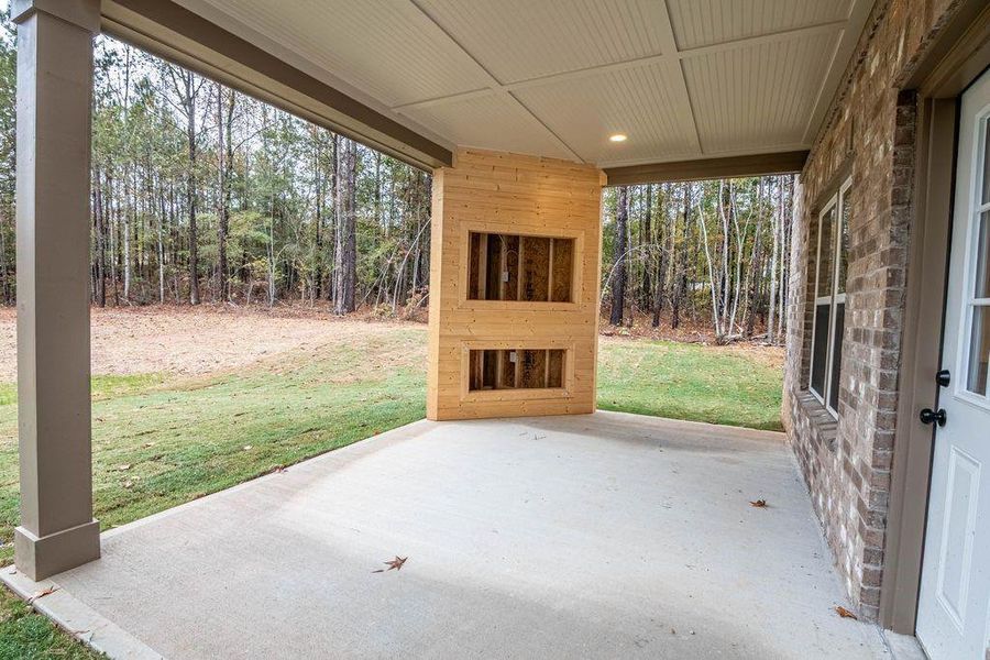 Exterior details and patio area of a home in , Loganville (Image 3).