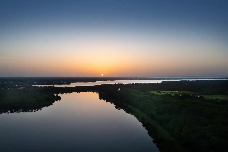 pg-tesoro-sunrise-min