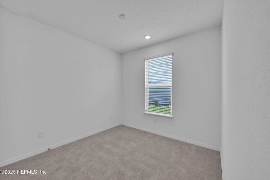 Spacious, unfurnished interior of a new home in Hyland Trail, Green Cove Springs (Image 41).
