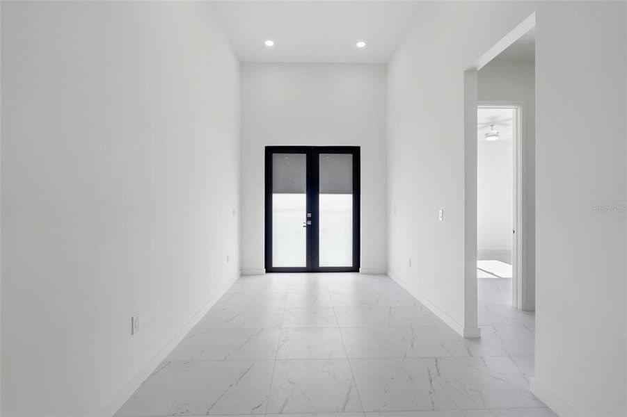Spacious, unfurnished interior of a new home in , Cape Coral (Image 23). Spacious, unfurnished interior of a new home in , Cape Coral (Image 23).