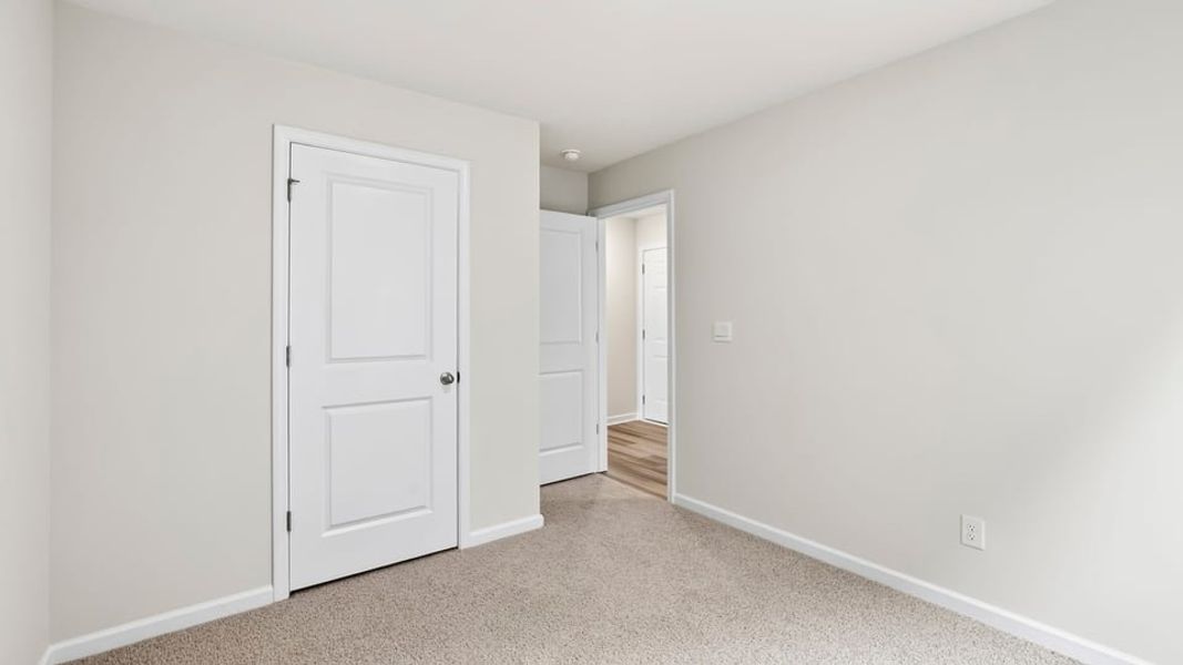 Spacious, unfurnished interior of a new home in Gibson Grove, Laurens (Image 18).