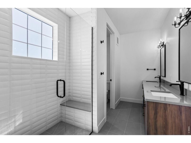 Furnished interior view inside a new home in , Broomfield (Image 9).
