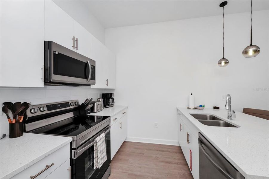 Furnished interior view inside a new home in , Davenport (Image 31). Furnished interior view inside a new home in , Davenport (Image 31).