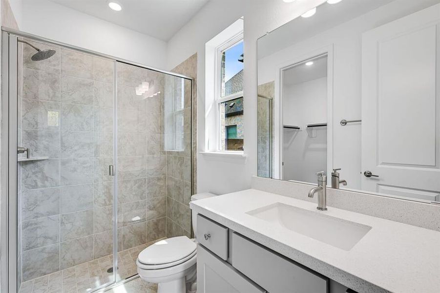 1408 Holly Trail ~ Ready Now!