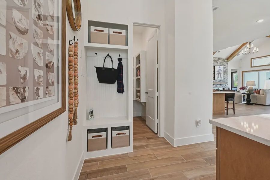 Furnished interior view inside a new home in Meridiana 60's, Manvel (Image 26).