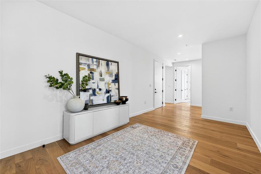 Representative Photo Only. Actual Unit Differs