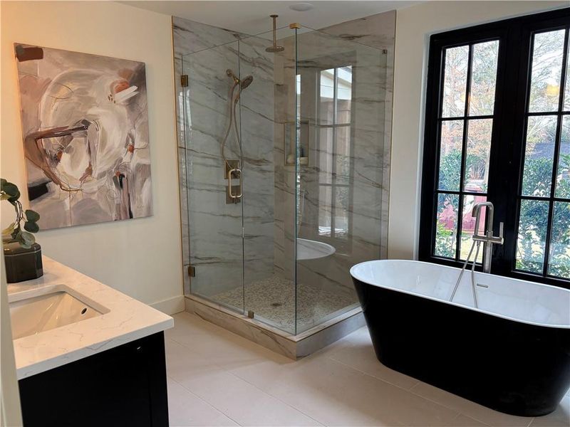 Furnished interior view inside a new home in , Roswell (Image 12).