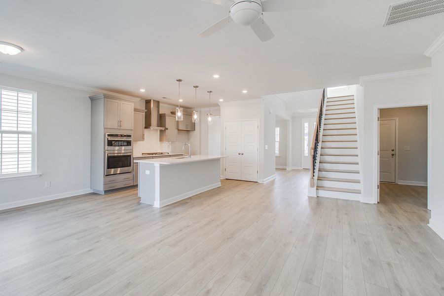 Image 37 of a home in Hendrix Farms.