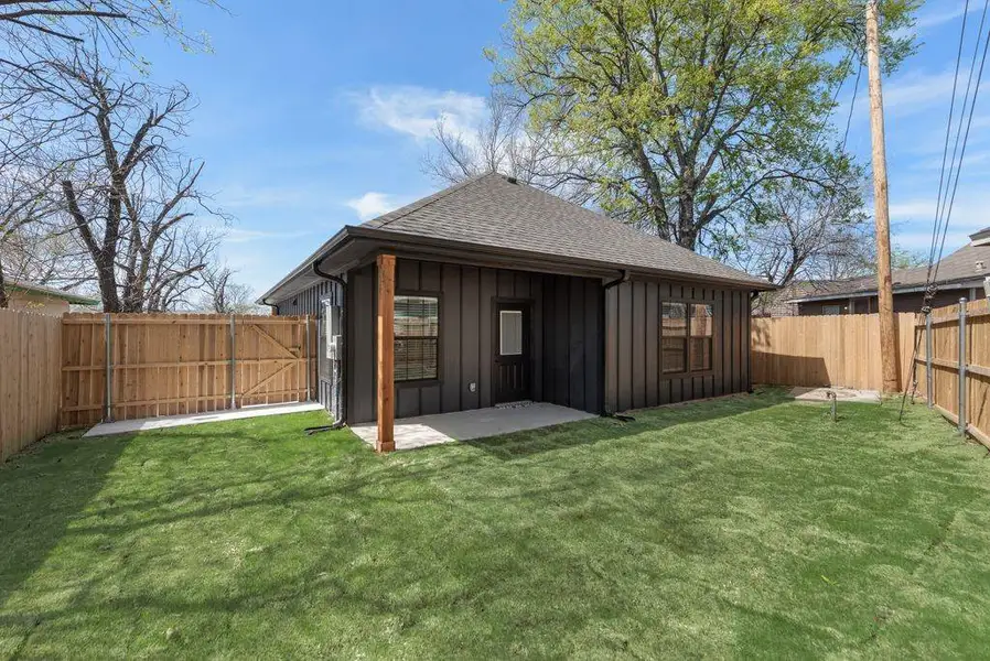 Exterior details and patio area of a home in , Fort Worth (Image 3).