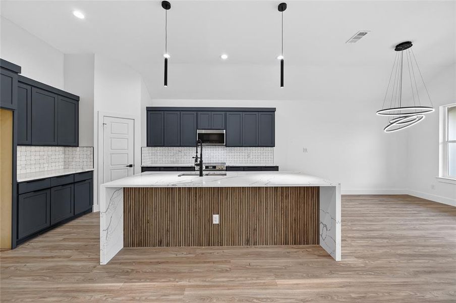Furnished interior view inside a new home in , Grand Prairie (Image 6).