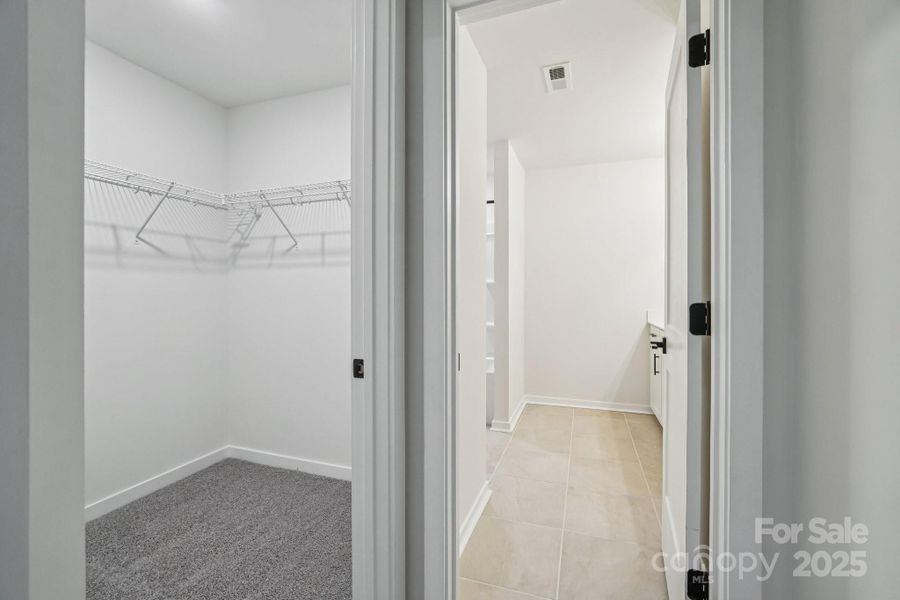 Spacious, unfurnished interior of a new home in Oak Grove Hill, Huntersville (Image 33).