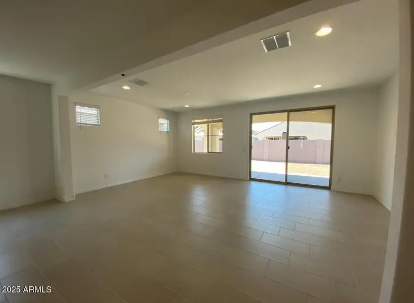 10217 W Fairmount Avenue