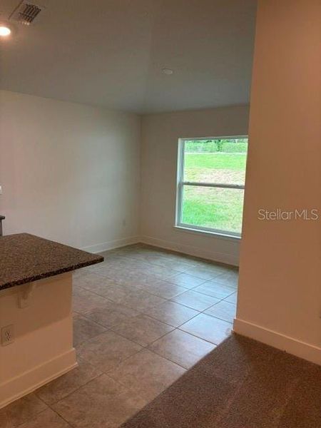 Spacious, unfurnished interior of a new home in Arbor Park, Leesburg (Image 7).
