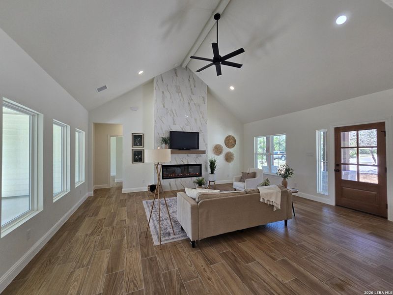 Furnished interior view inside a new home in , Canyon Lake (Image 37).