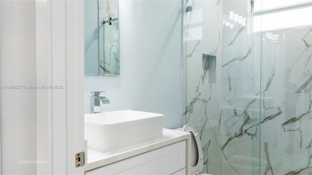 Furnished interior view inside a new home in , Lehigh Acres (Image 3).