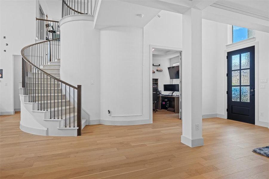 Spacious, unfurnished interior of a new home in Birdsong, Mansfield (Image 21).