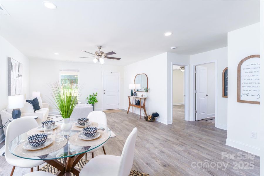 Dining Area Dining Area