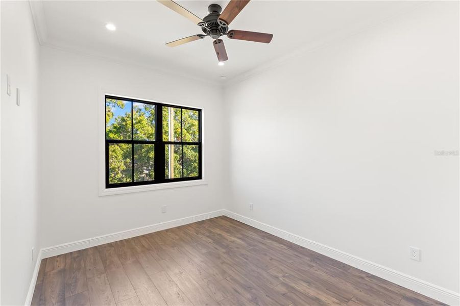 Spacious, unfurnished interior of a new home in , Crystal Beach (Image 21).