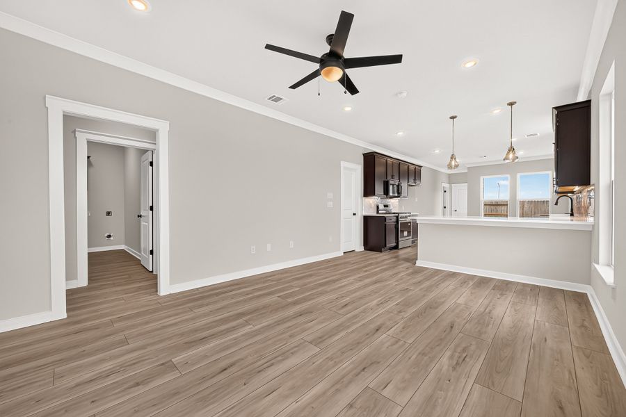 Spacious, unfurnished interior of a new home in Aldeana, Bonney (Image 24).