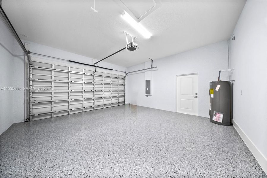 Spacious, unfurnished interior of a new home in , Naples (Image 35). Spacious, unfurnished interior of a new home in , Naples (Image 35).