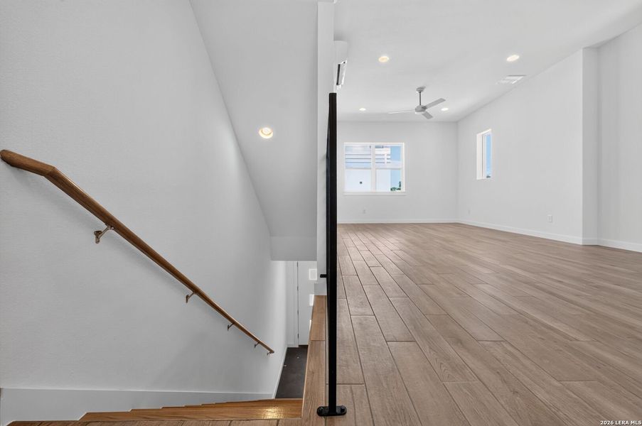 Spacious, unfurnished interior of a new home in , San Antonio (Image 23).