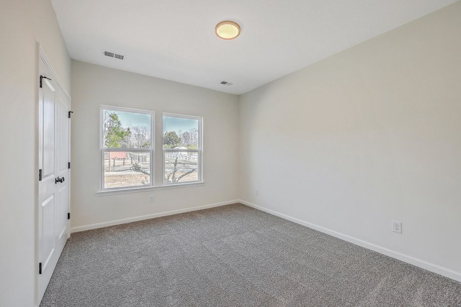 Spacious, unfurnished interior of a new home in , Holly Hill (Image 24).