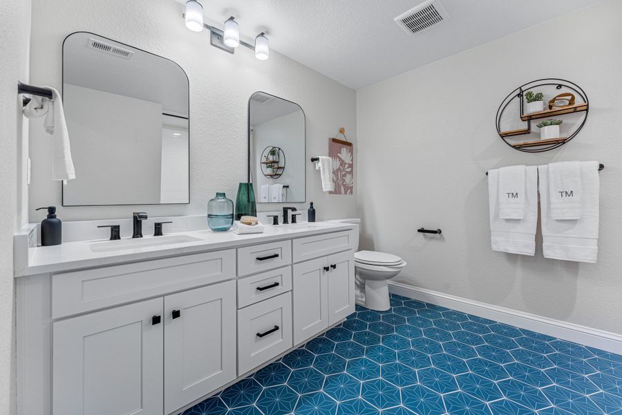 Furnished interior view inside a new home in Macanta, Castle Rock (Image 28).