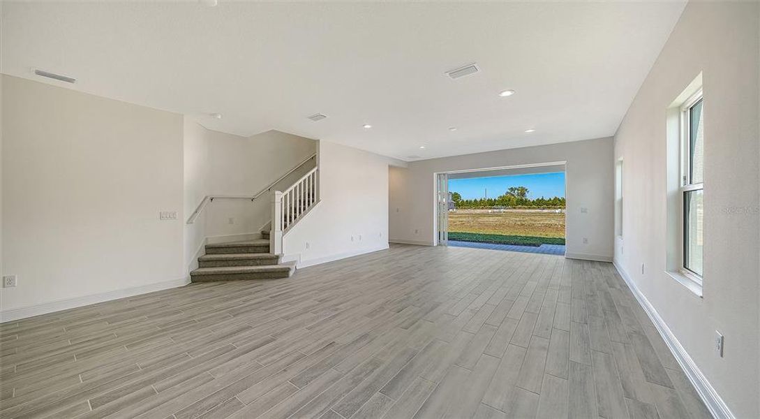 Spacious, unfurnished interior of a new home in Windward, Sarasota (Image 28). Spacious, unfurnished interior of a new home in Windward, Sarasota (Image 28).