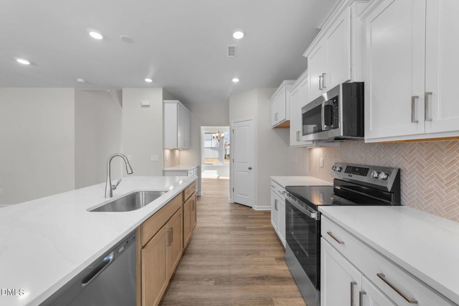 26-web-or-mls-VB4A6132