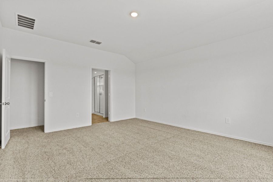Spacious, unfurnished interior of a new home in Palomino, Manor (Image 31).