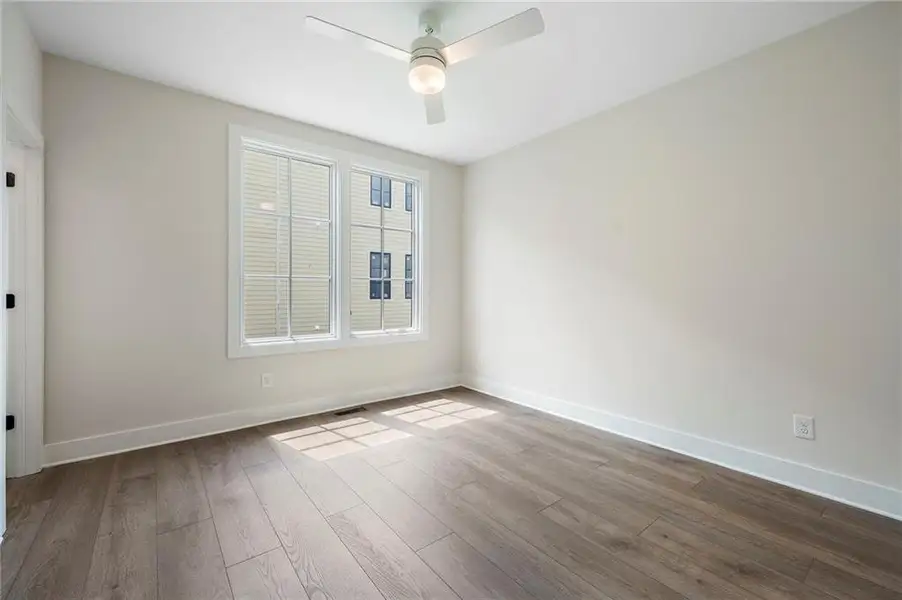 Spacious, unfurnished interior of a new home in , Atlanta (Image 17).