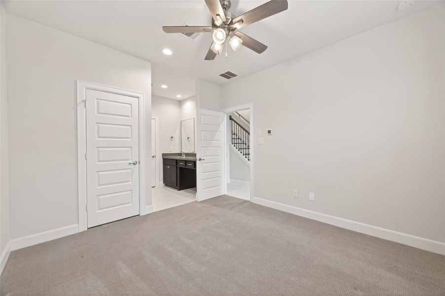 Spacious, unfurnished interior of a new home in The Corner At Buffalo Pointe, Houston (Image 22).