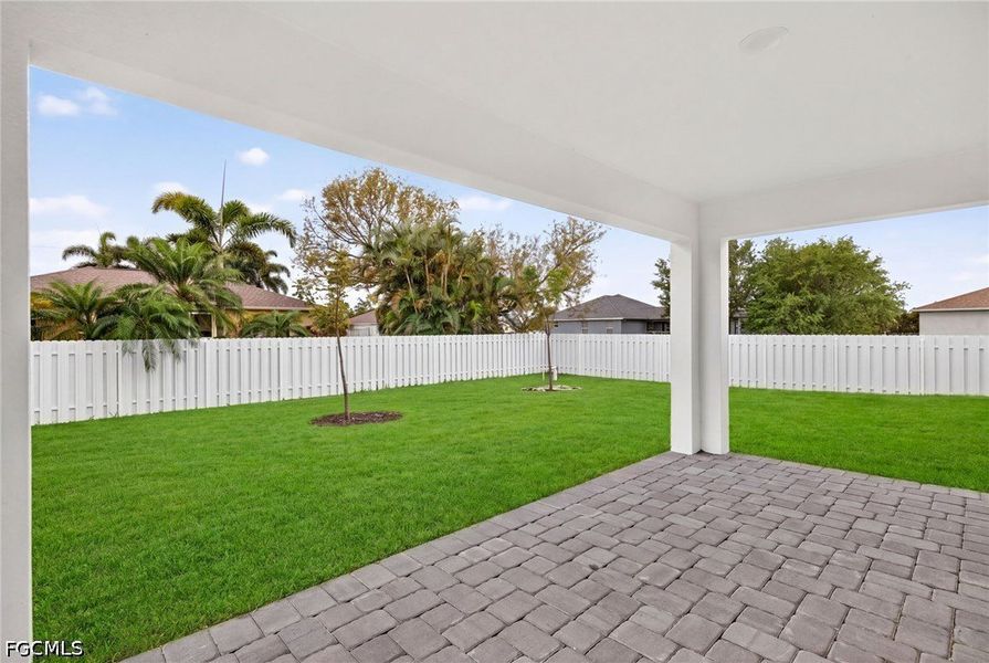 Exterior details and patio area of a home in Cape Coral, Cape Coral (Image 4).