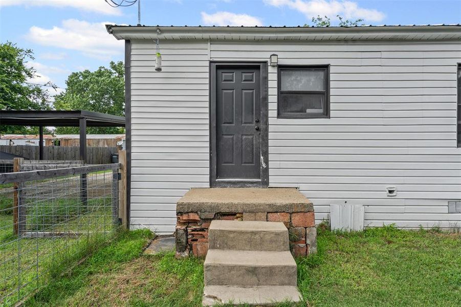 Front exterior of a new home in , Weatherford, TX, highlighting curb appeal (Image 25). Front exterior of a new home in , Weatherford, TX, highlighting curb appeal (Image 25).