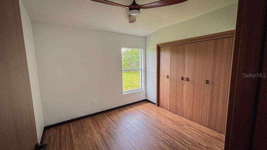 Spacious, unfurnished interior of a new home in , Sebring (Image 9).