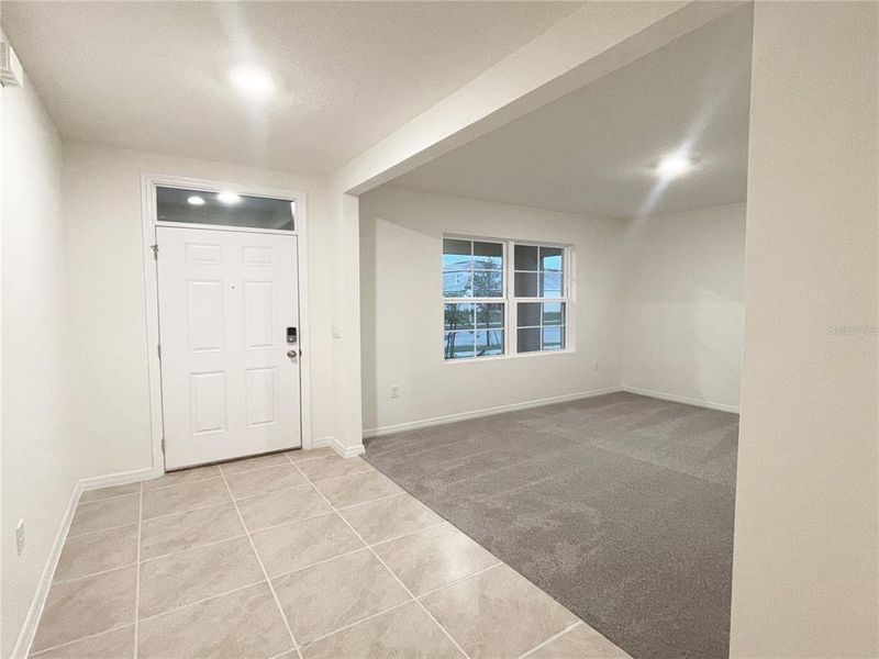 Spacious, unfurnished interior of a new home in , Haines City (Image 20).