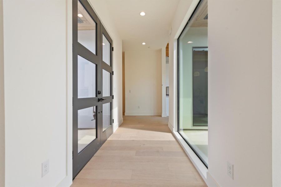 Spacious, unfurnished interior of a new home in Paradise On The Guadalupe, Canyon Lake (Image 28). Spacious, unfurnished interior of a new home in Paradise On The Guadalupe, Canyon Lake (Image 28).