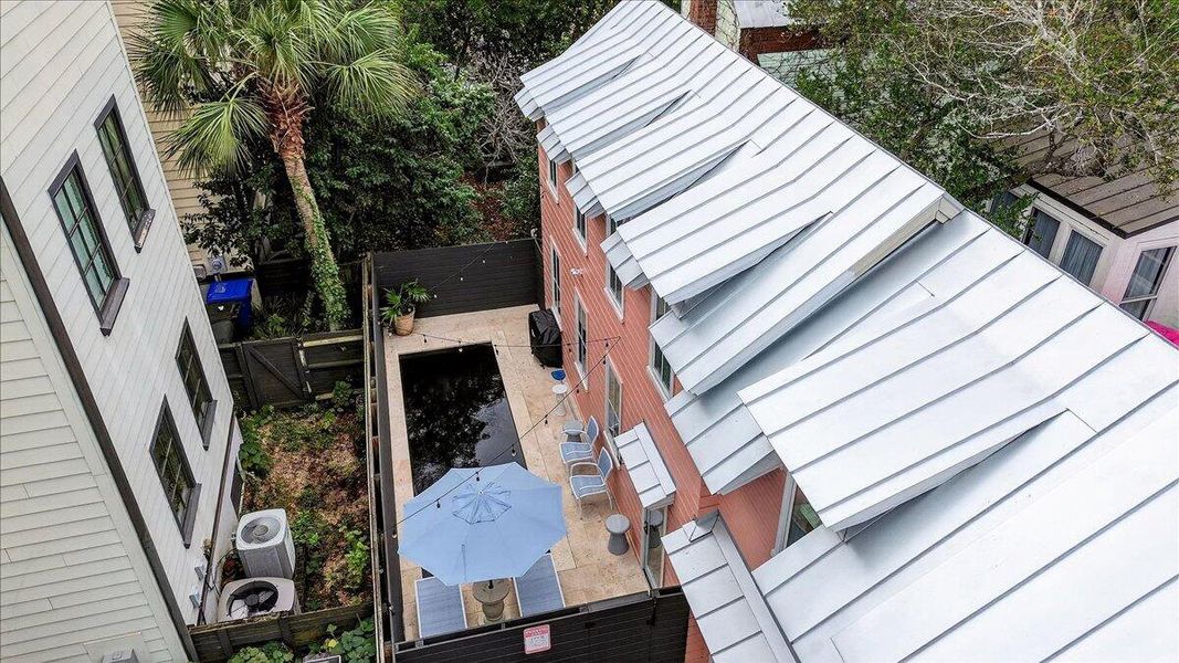 Exterior details and patio area of a home in , Charleston (Image 22).