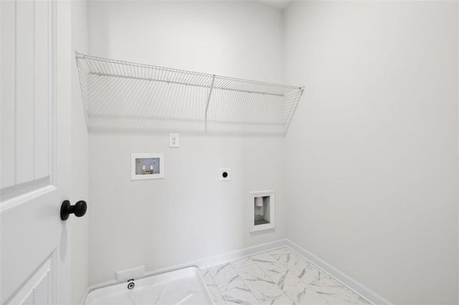 Spacious, unfurnished interior of a new home in Evergreen at Lakeside, Temple (Image 26).