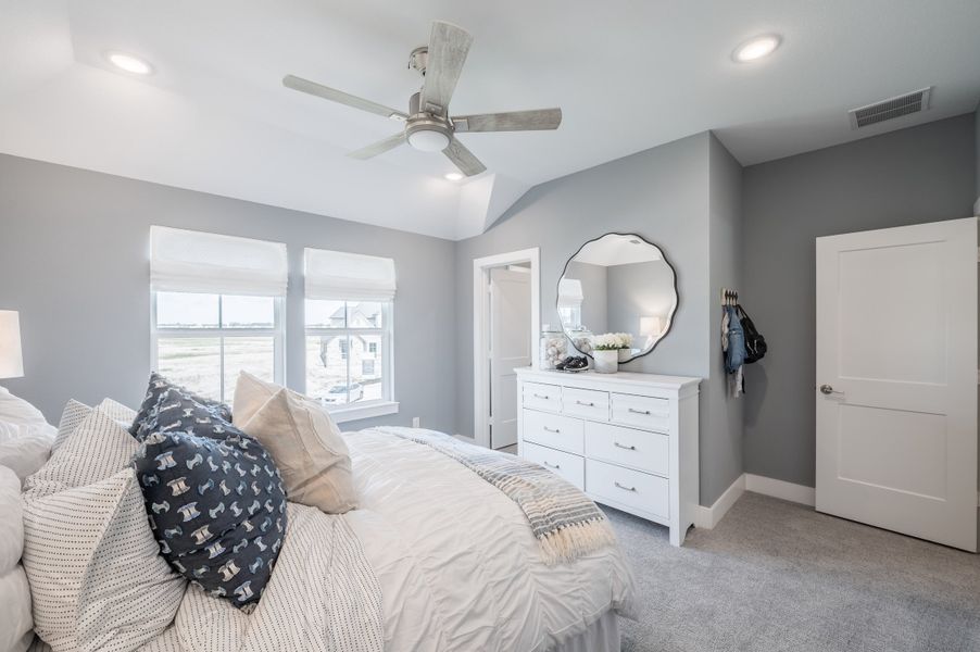 Representative furnished interior of a home built from the Barnhart by Tri Pointe Homes in Dunham Pointe, Cypress (Image 39).