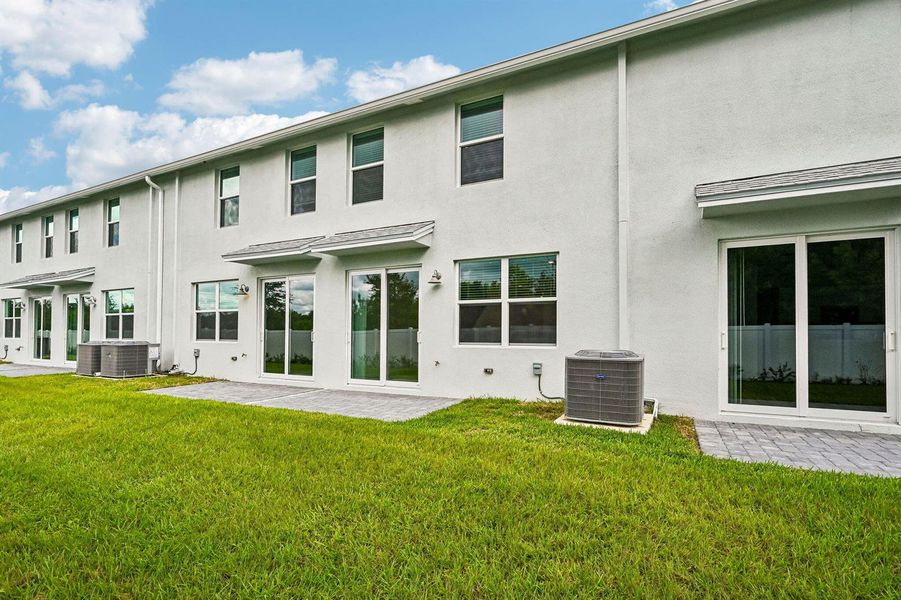 658 Salisbury Cir (29)