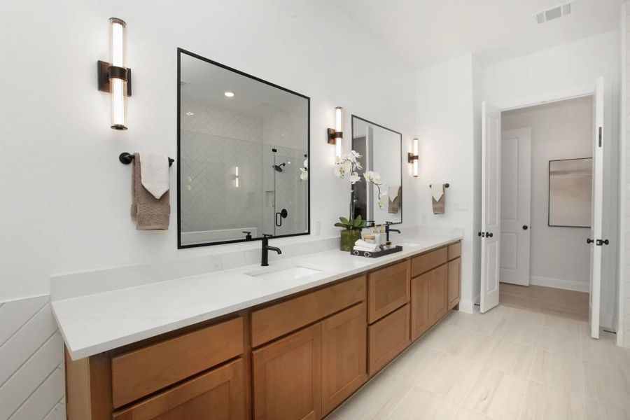 Brookdale II Primary Bathroom