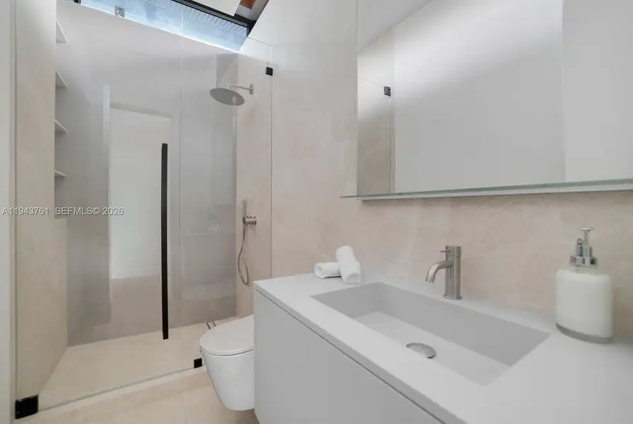 Furnished interior view inside a new home in , Miami Beach (Image 8).