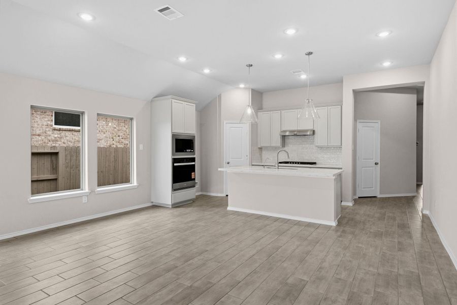 Image 28 of a home in Pomona.