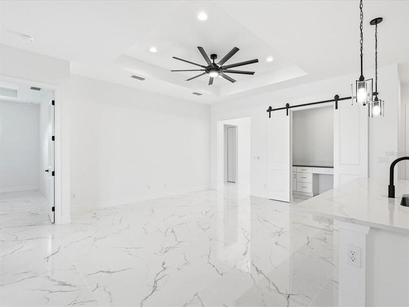 Spacious, unfurnished interior of a new home in , Rotonda West (Image 30).