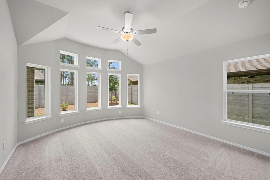 Spacious, unfurnished interior of a new home in Two Step Farm, Montgomery (Image 15).