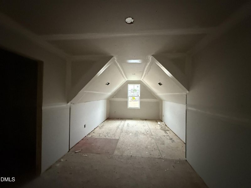 12.08.25 10 12.08.25 10