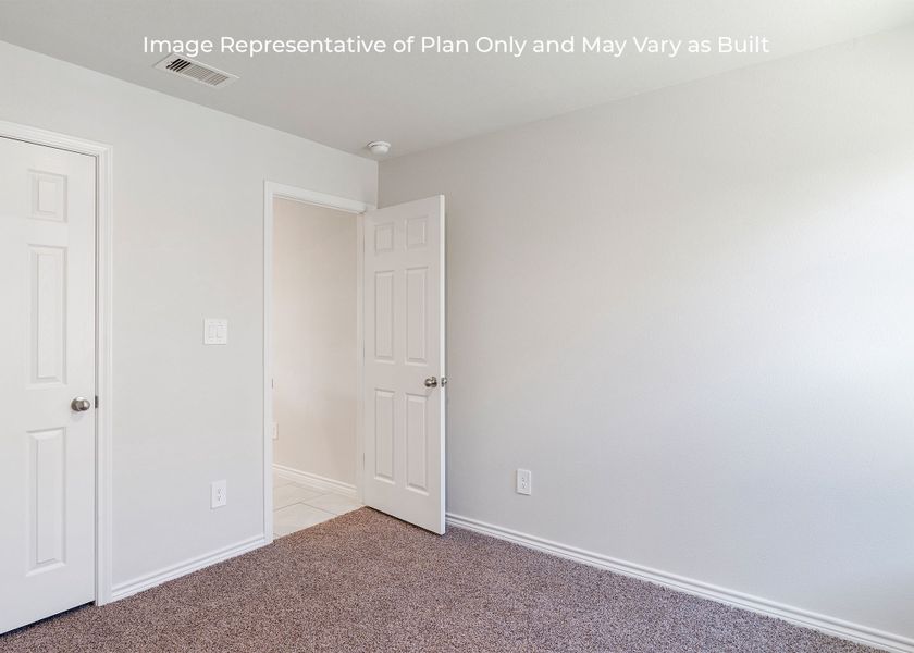 Representative unfurnished interior of a home built from the Camden by D.R. Horton in London Towne, Corpus Christi (Image 21).