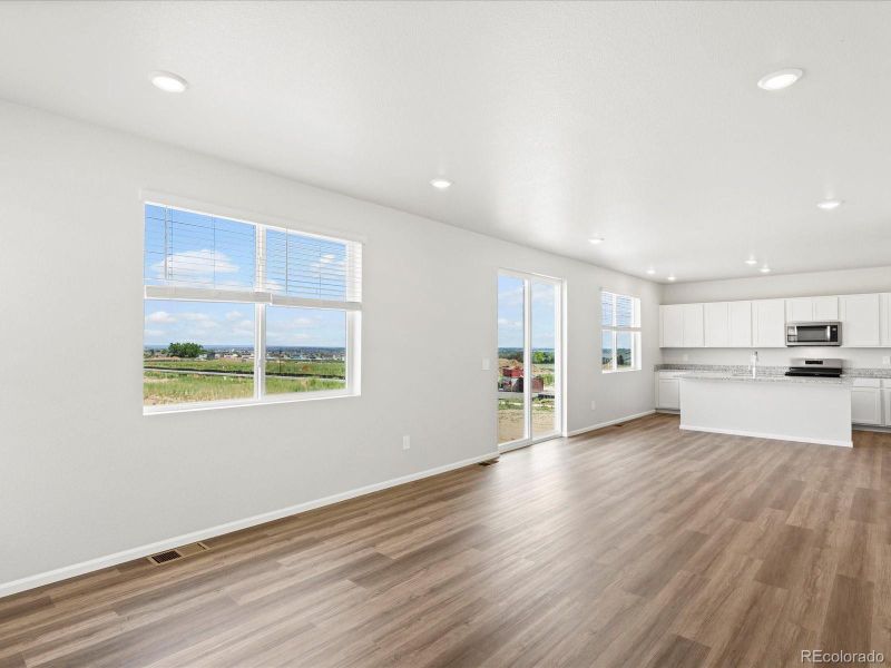 Spacious, unfurnished interior of a new home in Westgate, Greeley (Image 17).