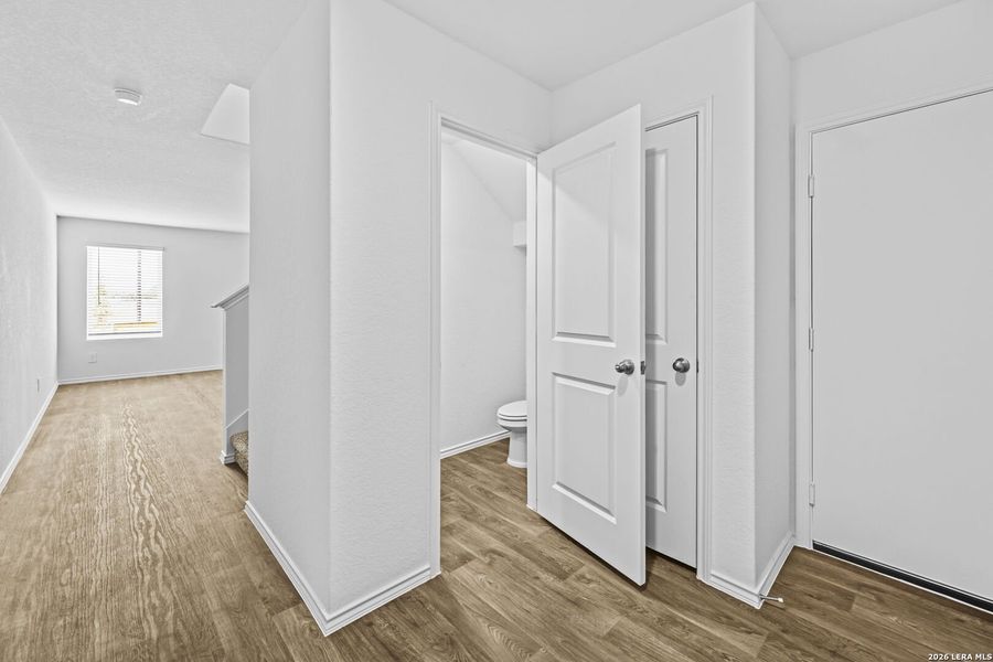 Spacious, unfurnished interior of a new home in Preserve at Medina, Von Ormy (Image 28).